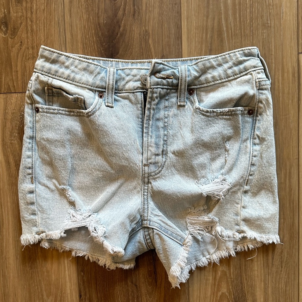 old navy // light-wash jean shorts